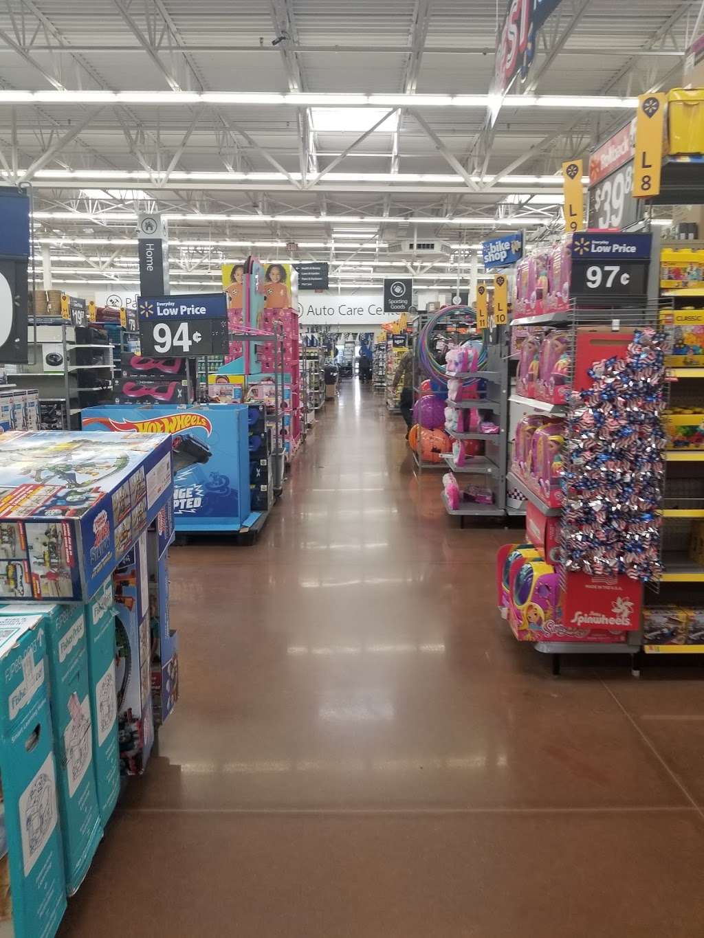 Walmart | 300 Colony Pl, Plymouth, MA 02360, USA