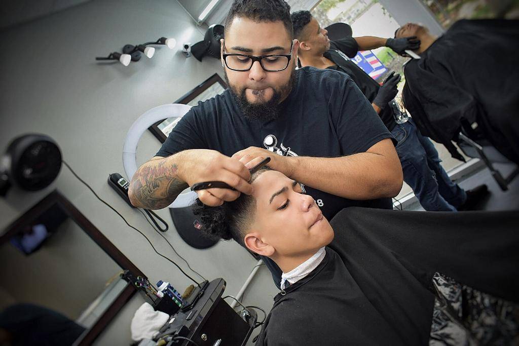 Men’s style barbershop | 2901 W Busch Blvd Building 100 Suite 105, Tampa, FL 33618, USA | Phone: (813) 570-7886