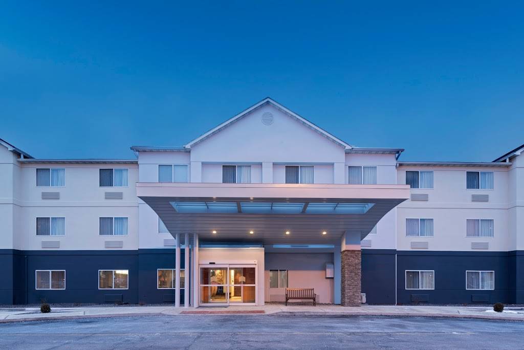 Fairfield Inn by Marriott St. Louis Collinsville, IL | 4 Gateway Dr, Collinsville, IL 62234, USA | Phone: (618) 346-0607