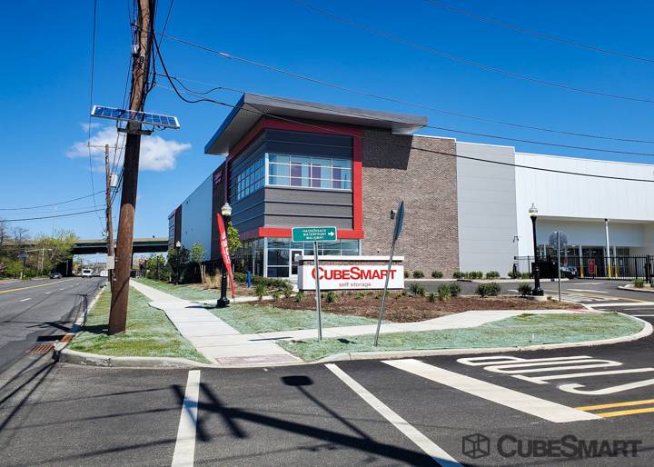 CubeSmart Self Storage | 374 S River St, Hackensack, NJ 07601, USA | Phone: (201) 957-0877