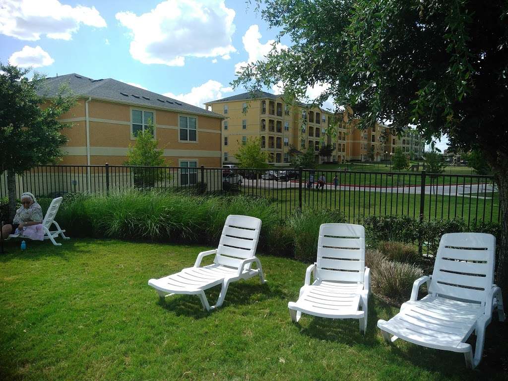 Swimming Pool | 5525 Mansions Bluffs, San Antonio, TX 78245, USA