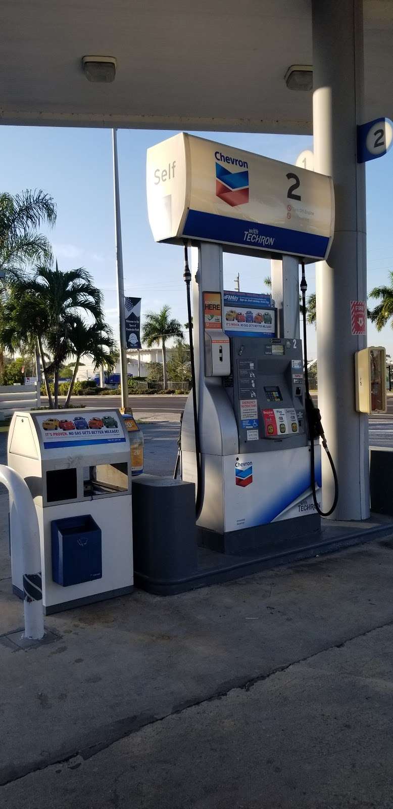 Chevron Hallandale | 3700 W Hallandale Beach Blvd, Pembroke Park, FL 33023, USA