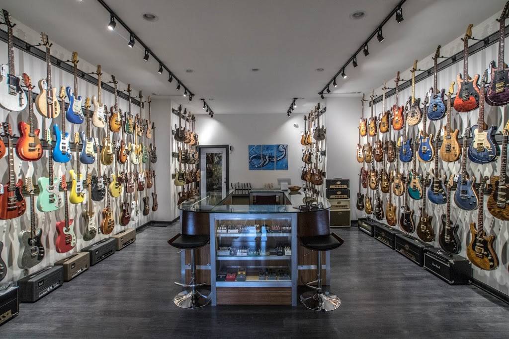 Distinctive Guitar | 2505 S Howell Ave, Milwaukee, WI 53207, USA | Phone: (414) 877-1666