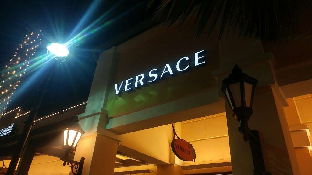 Versace | 1700 Sawgrass Mills Cir, Sunrise, FL 33323, USA | Phone: (954) 200-6600