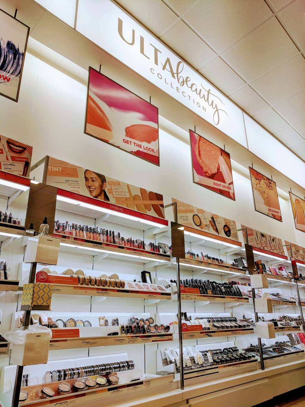 Ulta Beauty | 1555 Simi Town Center Way Suite 600, Simi Valley, CA 93065, USA | Phone: (805) 306-1219