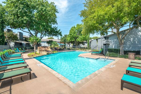 Alcove Oaks Apartment Homes | 500 Tish Cir, Arlington, TX 76006 | Phone: (817) 261-6674