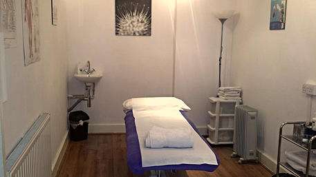 Lisa Spina Registered Osteopath | Lime Cl, Romford RM7 7BD, UK | Phone: 07517 711171