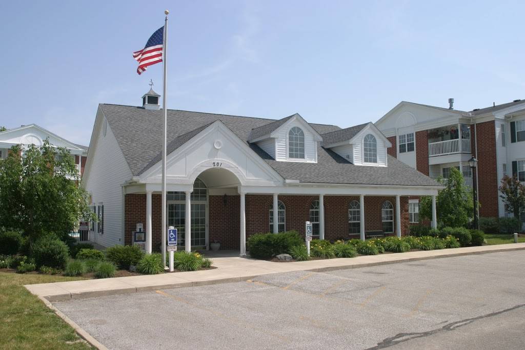 Eaton Ridge Apartments | 201 Eaton Ridge Dr, Northfield, OH 44067, USA | Phone: (330) 468-5995