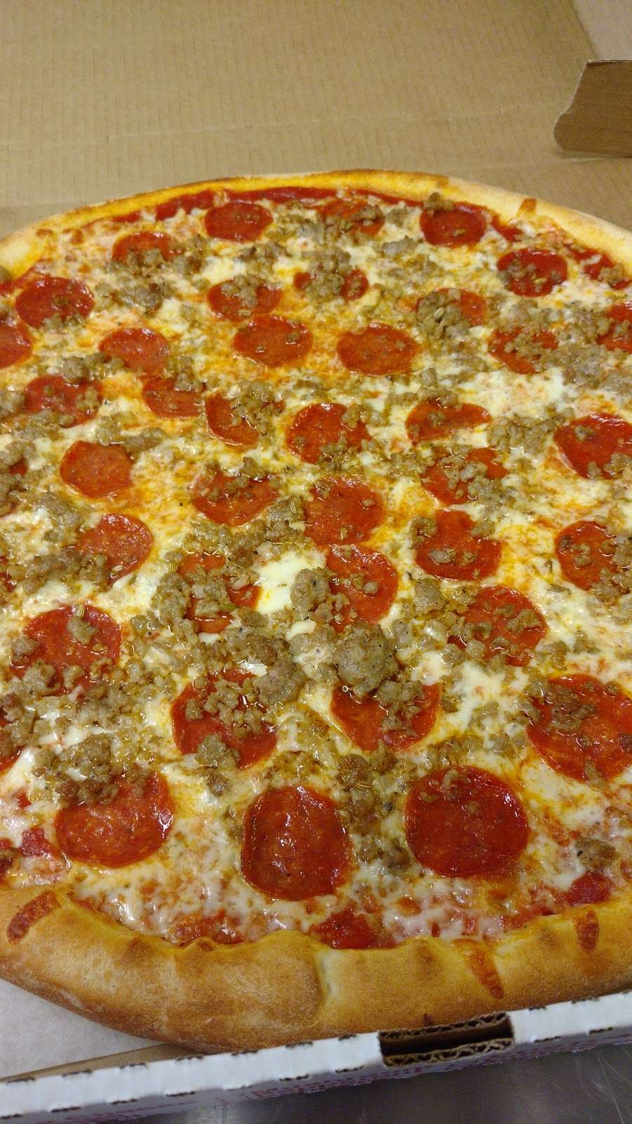 Braccos Pizza | 7596A Beth, Bath Pike, Bath, PA 18014 | Phone: (484) 281-3625