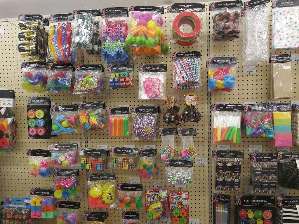 Hobby Lobby | 1130 Newport Ave, Attleboro, MA 02703, USA | Phone: (508) 399-8071