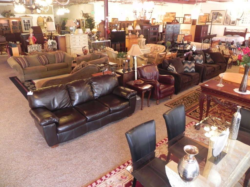 Barrington Resale Shop | 2214 E Algonquin Rd, Algonquin, IL 60102, USA | Phone: (847) 658-6100