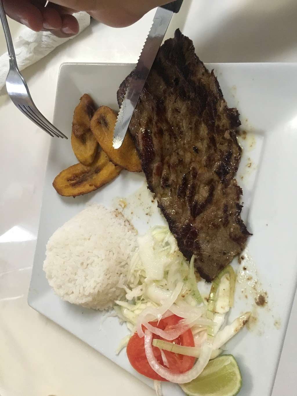 Las Delicias Colombianas | 15000 Collins Ave, Miami Beach, FL 33154 | Phone: (305) 947-1661