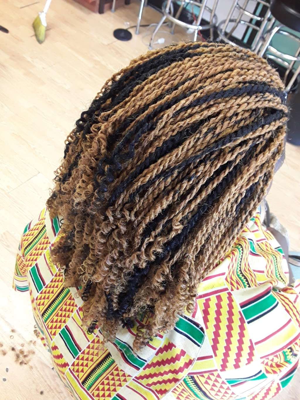 The Queen African Hair Braiding | 8325 Wornall Rd, Kansas City, MO 64114, USA | Phone: (816) 328-9303