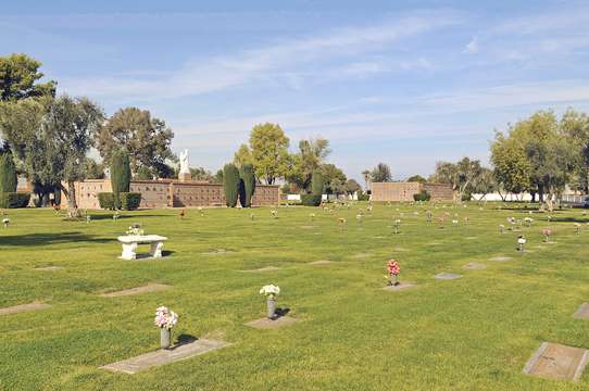 Sunland Memorial Park, Mortuary & Cremation Center | 15826 N Del Webb Blvd, Sun City, AZ 85351 | Phone: (623) 933-0161