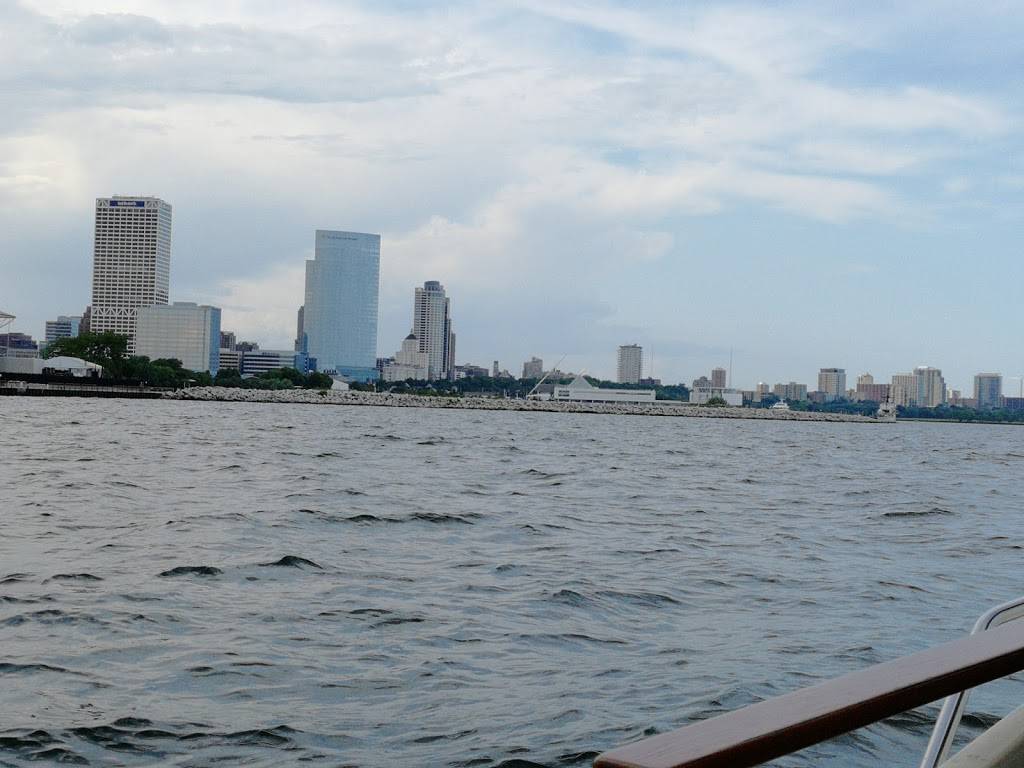 S/V Denis Sullivan | 500 N Harbor Dr, Milwaukee, WI 53202, USA | Phone: (414) 765-8625