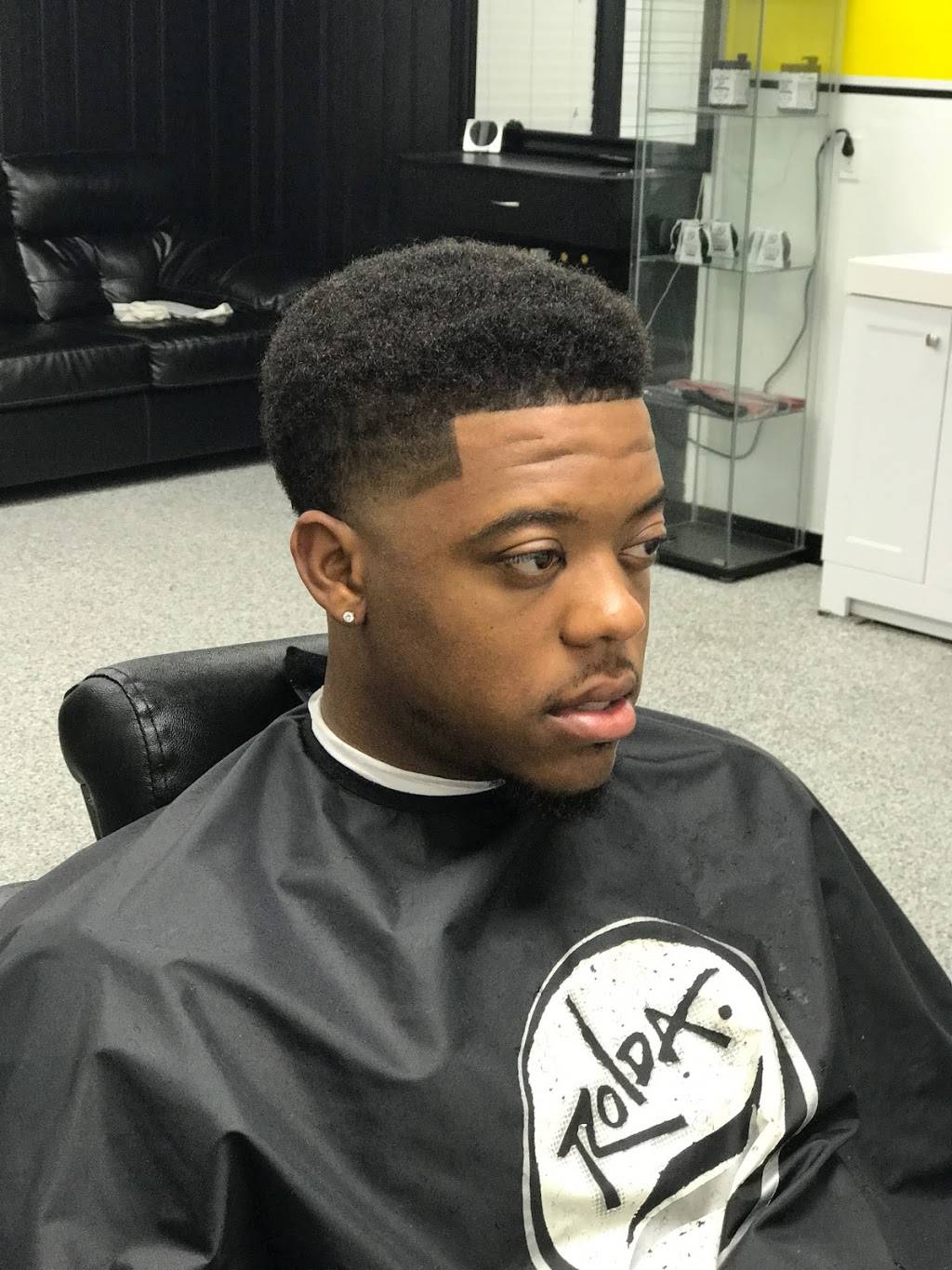 DEAD END CUTZ | 2126 Waughtown St #2445, Winston-Salem, NC 27107, USA | Phone: (336) 577-1206