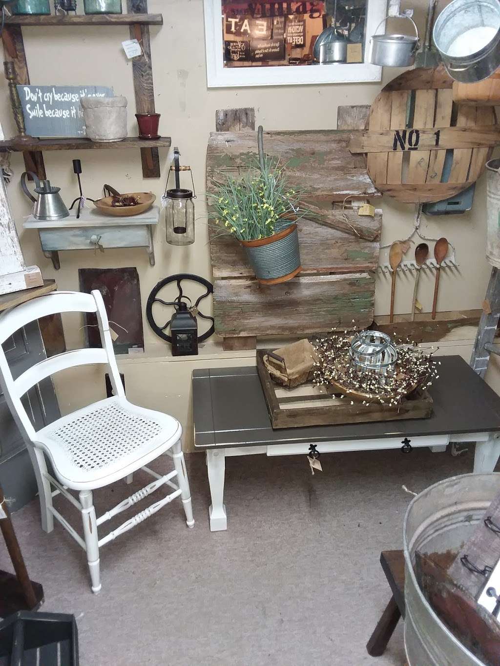 Rags to Vintage Antiques | 4760 IL-173, Poplar Grove, IL 61065 | Phone: (815) 608-2262