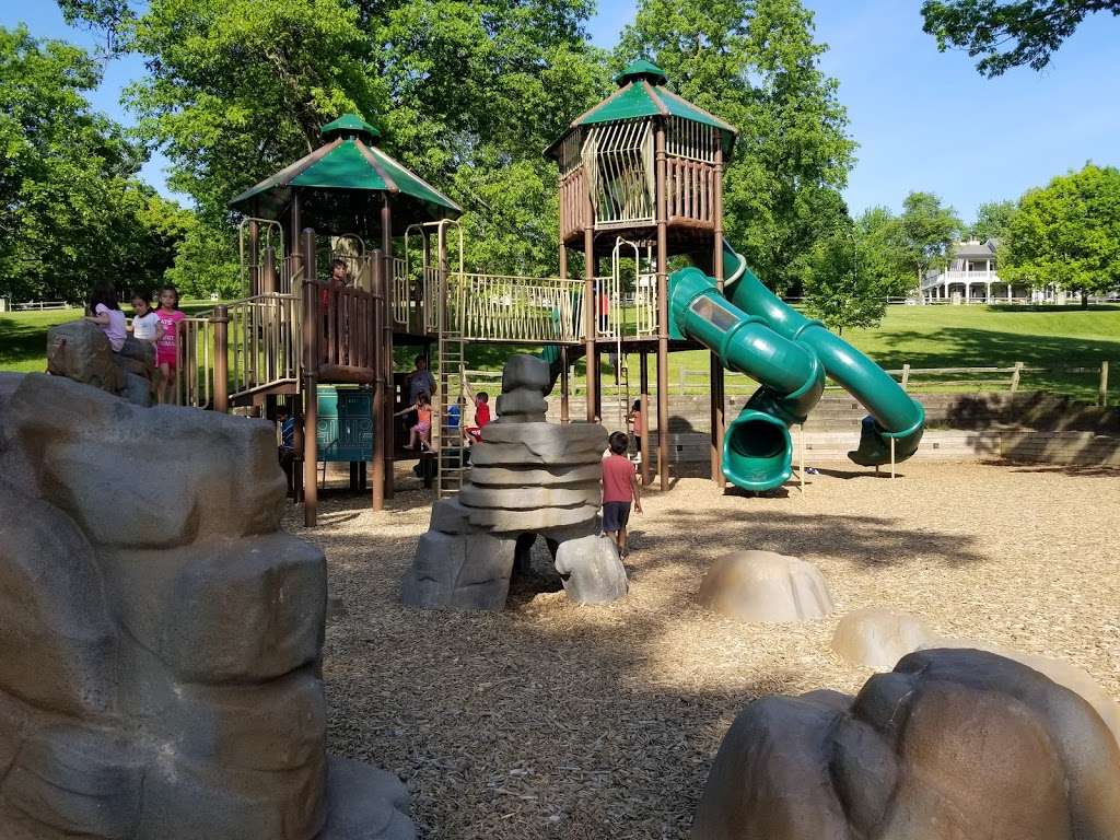 Pottawatomie Park | 8 North Ave, St. Charles, IL 60174, USA | Phone: (630) 513-6200