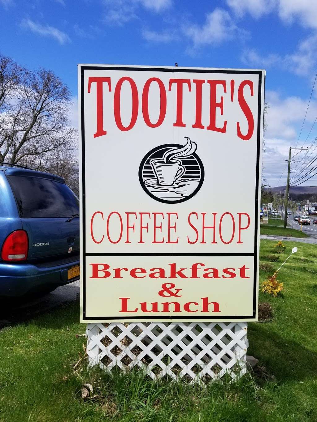 Tooties IV | 4921 NY-17M, New Hampton, NY 10958, USA | Phone: (845) 374-8235