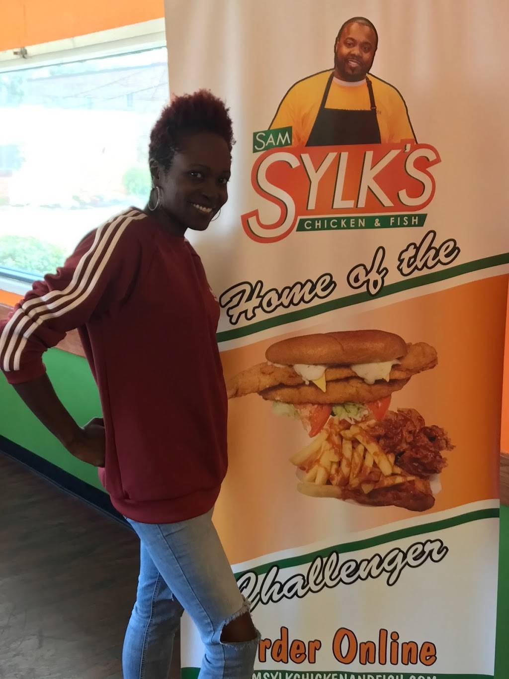 Sam Sylk Chicken and Fish | 12672 Rockside Rd, Garfield Heights, OH 44125, USA | Phone: (216) 510-5810