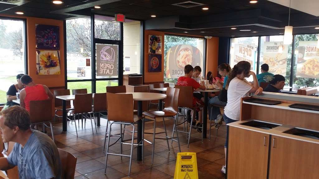 Taco Bell | 1518 S, IN-37, Elwood, IN 46036, USA | Phone: (765) 552-9519