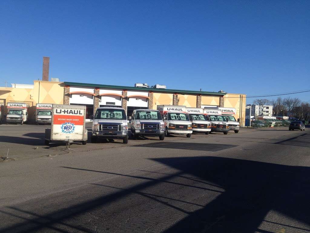 U-Haul Moving & Storage of Pawtucket | 125 Newell Ave, Pawtucket, RI 02860 | Phone: (401) 724-8573