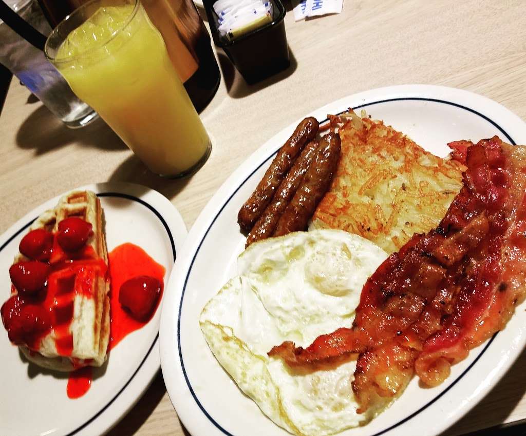 IHOP | 6520 Foothill Blvd, Tujunga, CA 91042, USA | Phone: (818) 352-0460