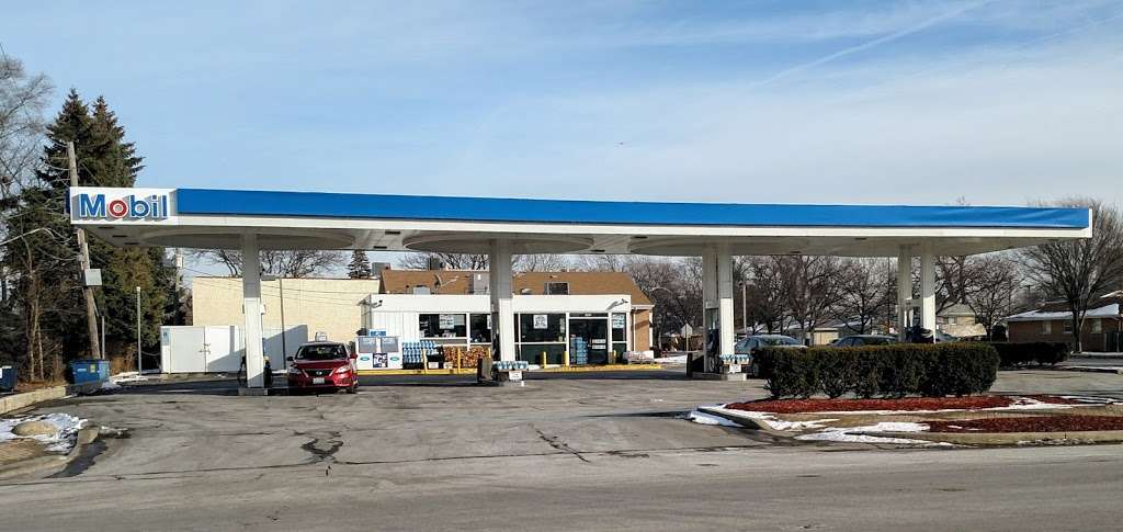 Mobil | 6401 N Cicero Ave, Lincolnwood, IL 60646, USA | Phone: (847) 677-3815