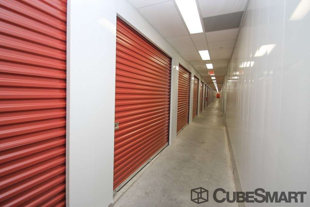 CubeSmart Self Storage | 1004 US-1, Rahway, NJ 07065, USA | Phone: (732) 382-4600