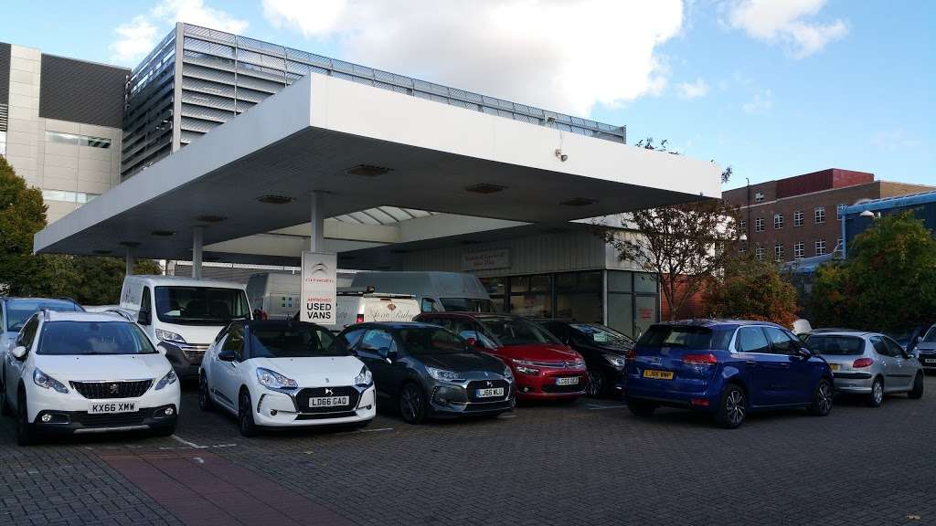 Citroen | Capital Interchange Way, London TW8 0EX, UK | Phone: 020 8987 4001