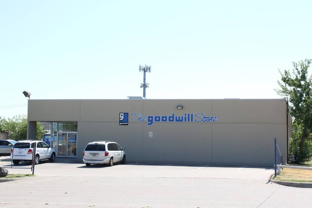 Goodwill Store - White Settlement | 625 S Cherry Ln, White Settlement, TX 76108, USA | Phone: (817) 246-1108