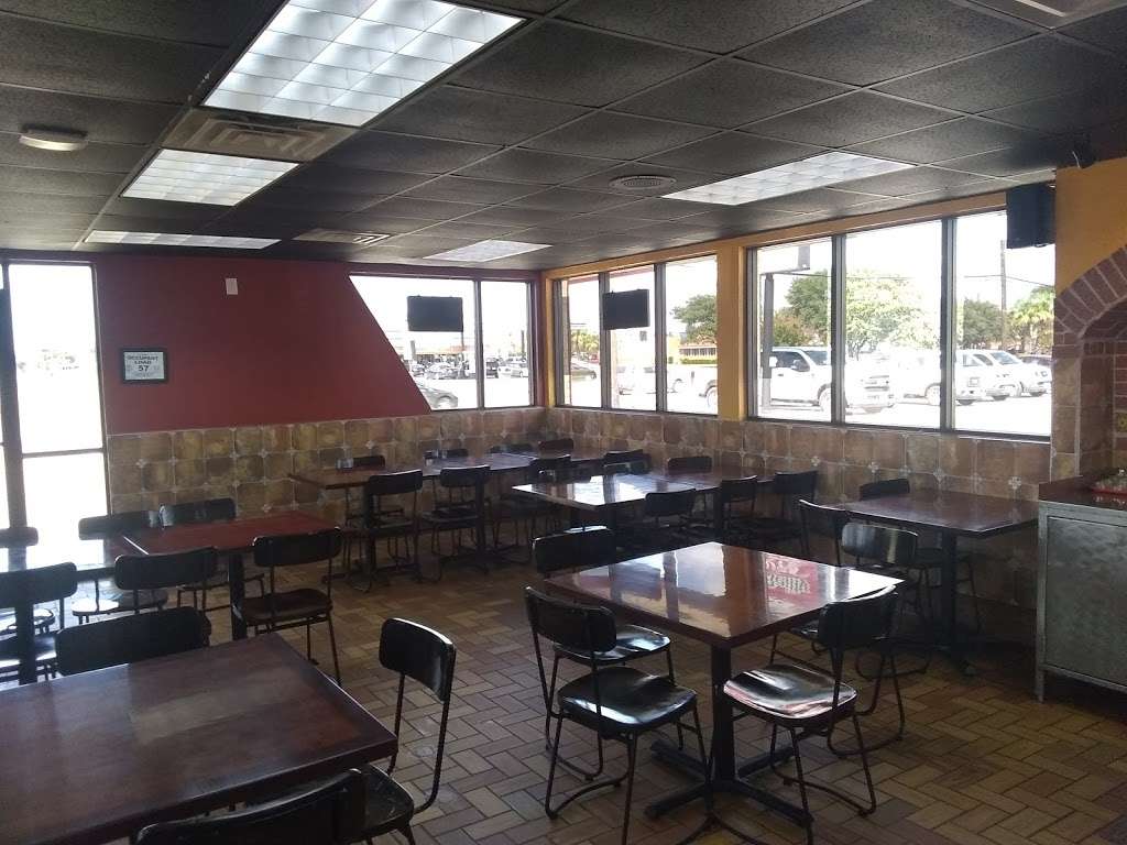 Guatta-Ritto Taco Shop | 421 W Pioneer Pkwy, Grand Prairie, TX 75051, USA | Phone: (972) 854-6065