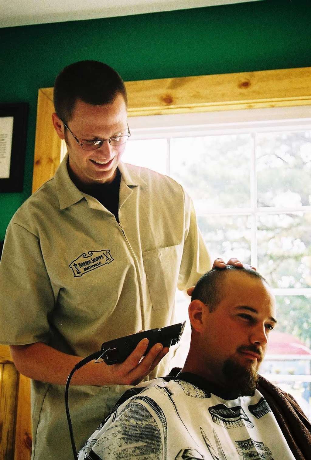 Smithville Barber Shoppe | 615 East Moss Mill Road Next To Back Of Train Ride, 4806, Galloway, NJ 08205, USA | Phone: (609) 652-2442