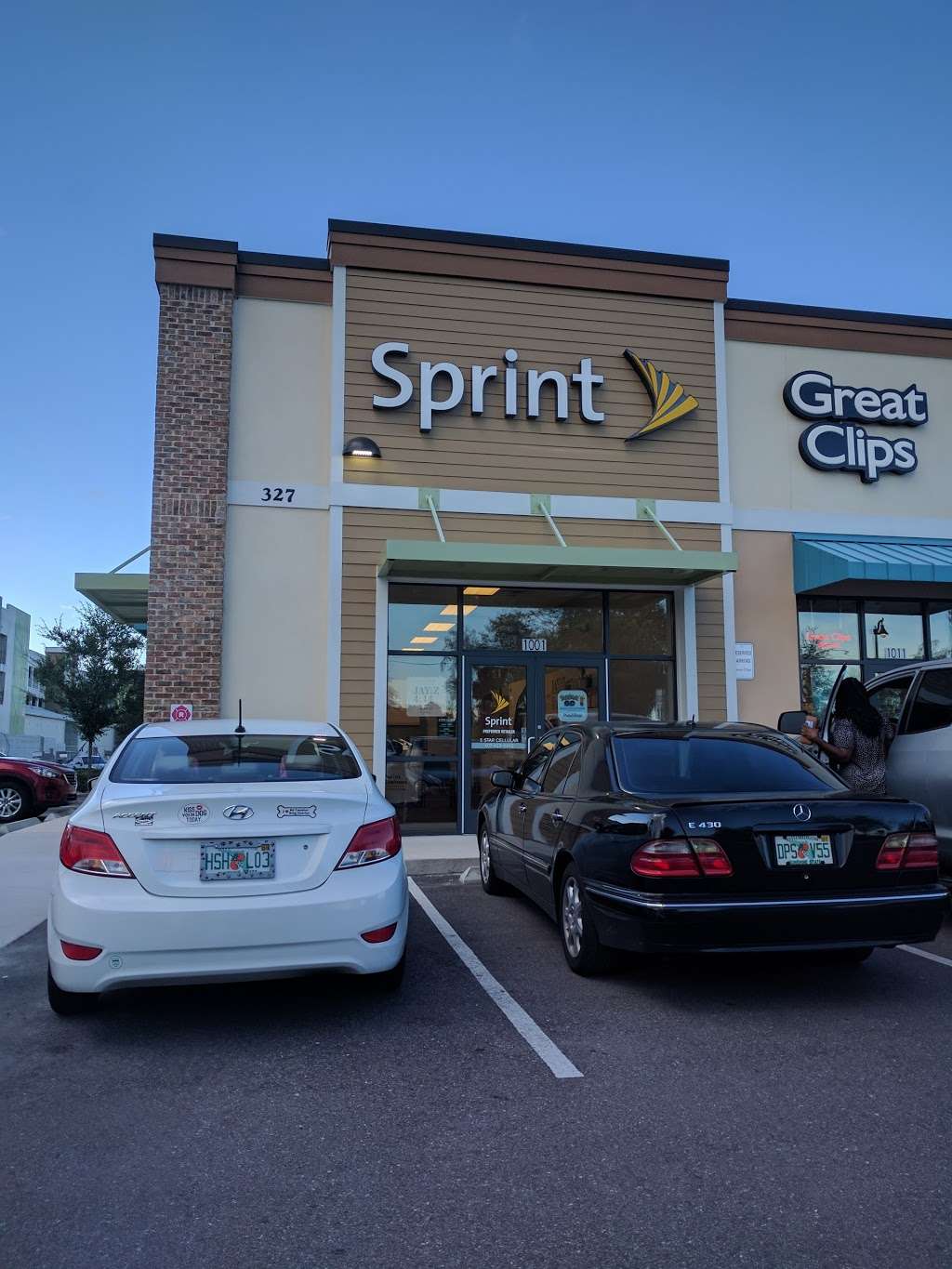 Sprint Store | 327 E Mitchell Hammock Rd ste 1001 ste 1001, Oviedo, FL 32765, USA | Phone: (321) 888-2014