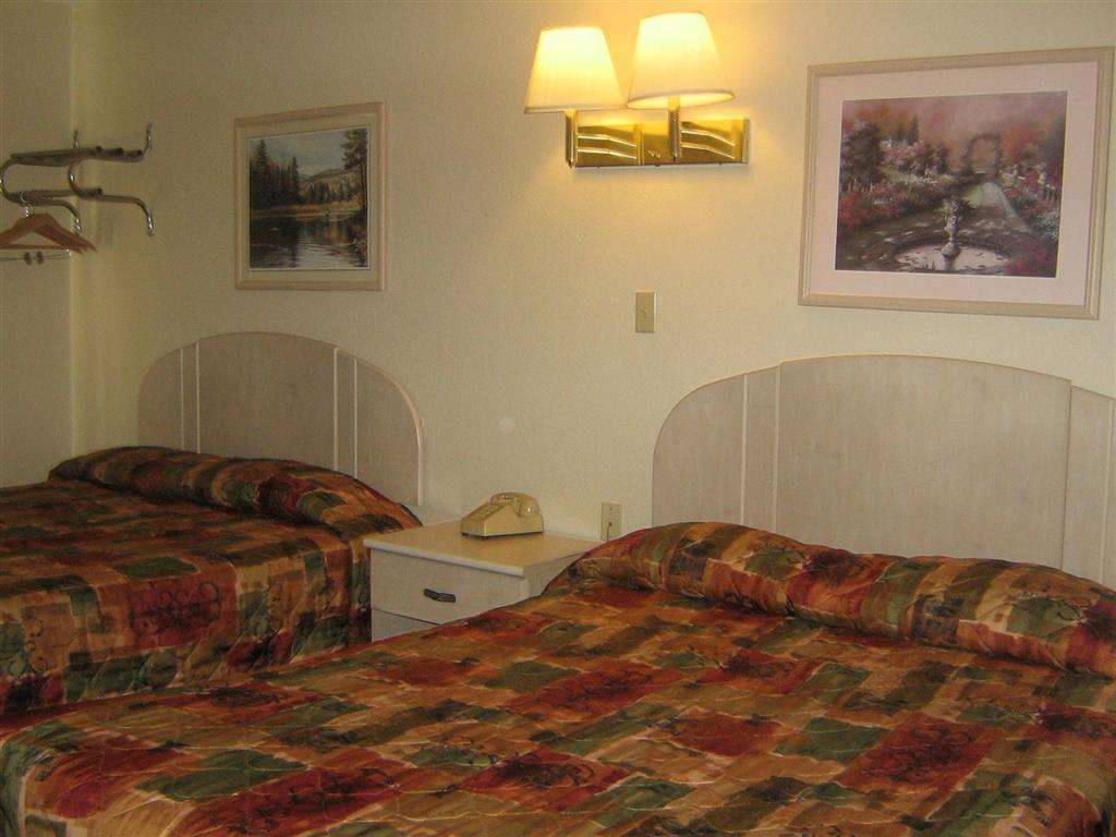 Americas Best Value Inn Leavenworth | 303 Montana Ct, Leavenworth, KS 66048, USA | Phone: (913) 682-0744