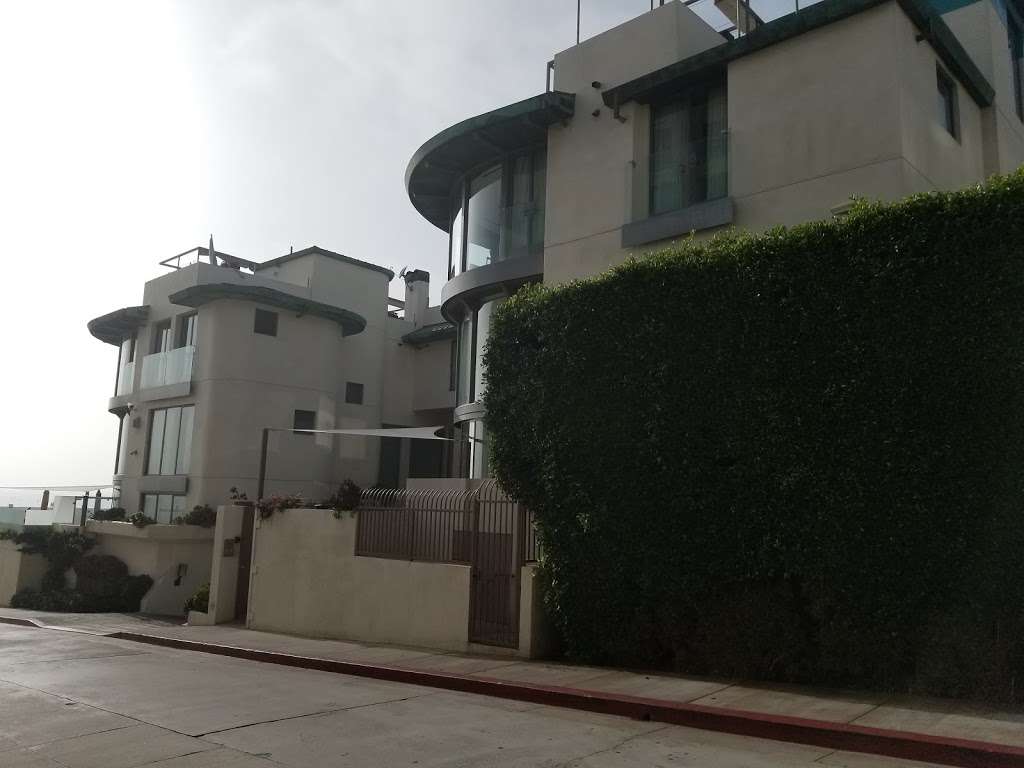 Blu Santa Monica | 11 Marine Terrace, Santa Monica, CA 90401, USA | Phone: (310) 394-7085