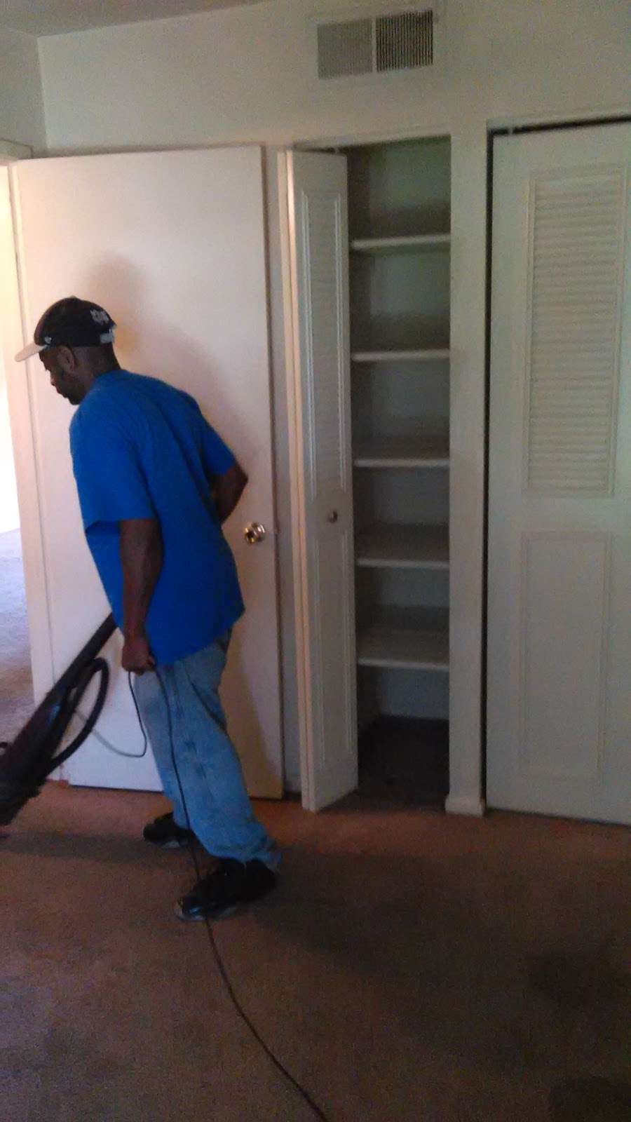 FREDDY ESQUIRES CLEANING SQUAD | 118 Stoddert Ave, Waldorf, MD 20602, USA | Phone: (240) 616-5612