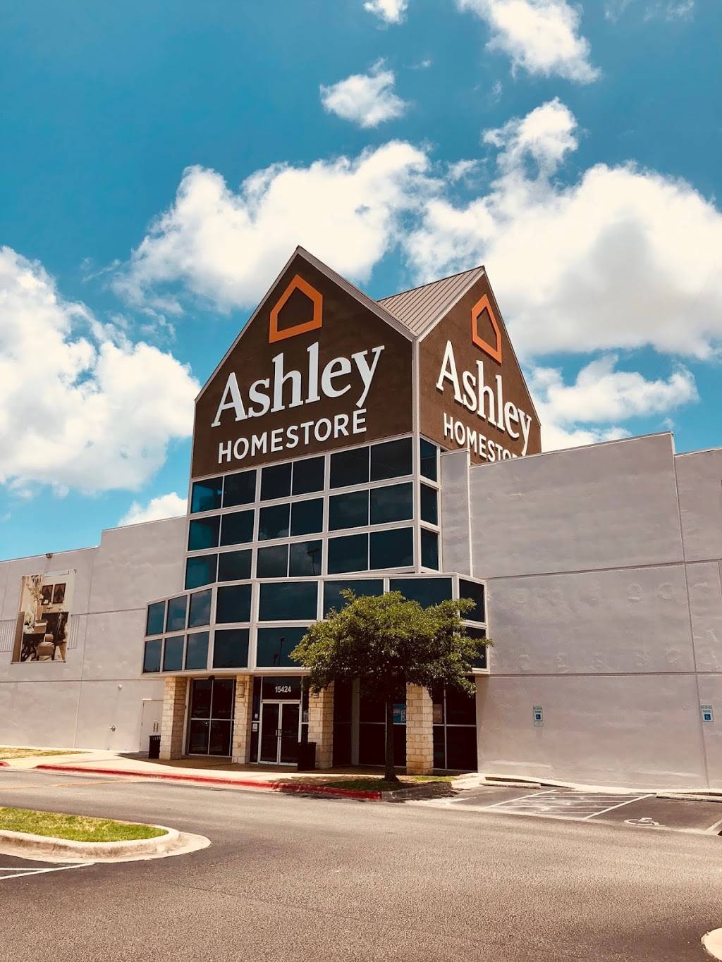 Ashley HomeStore | 15424 Farm to Market Rd 1825 Suite 1, Pflugerville, TX 78660, USA | Phone: (512) 990-5111