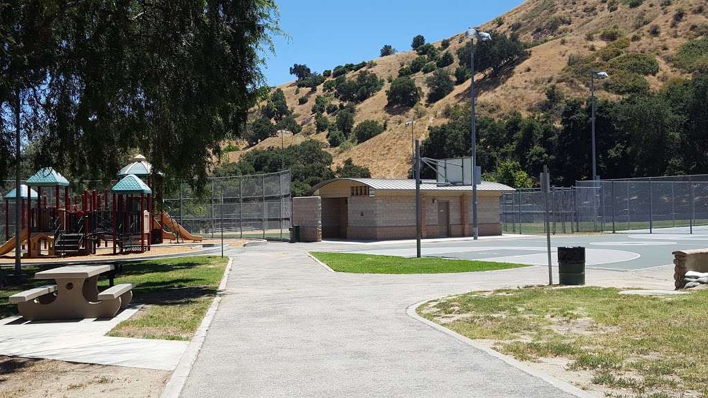 Val Verde Park | 30300 Arlington St, Castaic, CA 91384 | Phone: (661) 257-4014