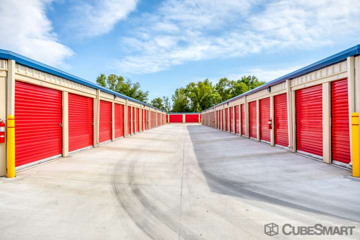 CubeSmart Self Storage | 15855 US-441, Summerfield, FL 34491, USA | Phone: (352) 245-4777