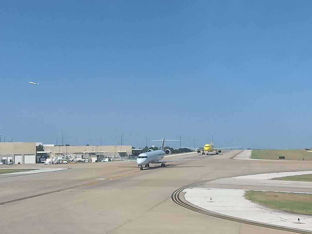 Dallas/Fort Worth International Airport | 2400 Aviation Dr, DFW Airport, TX 75261, USA | Phone: (972) 973-3112