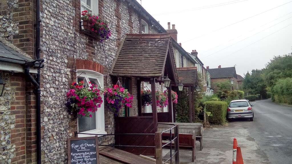 The Rose & Crown | Otford Ln, Halstead, Sevenoaks TN14 7EA, UK | Phone: 01959 533120