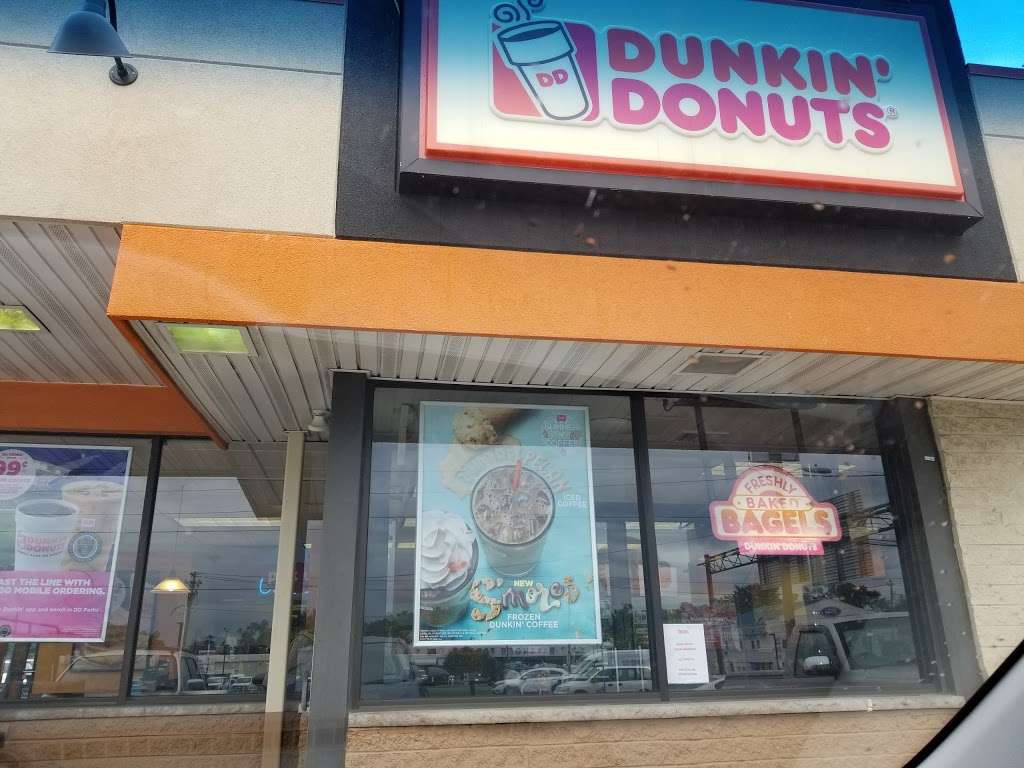 Dunkin Donuts | 4004 N Dupont Hwy, New Castle, DE 19720 | Phone: (302) 658-2222