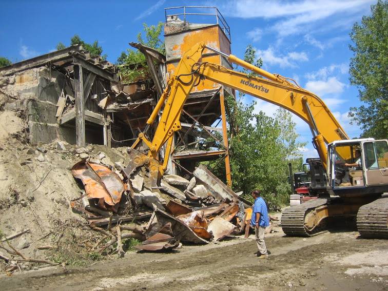 Mancini Demolition, Inc. | 48 Shun Pike, Johnston, RI 02919, USA | Phone: (401) 499-8627