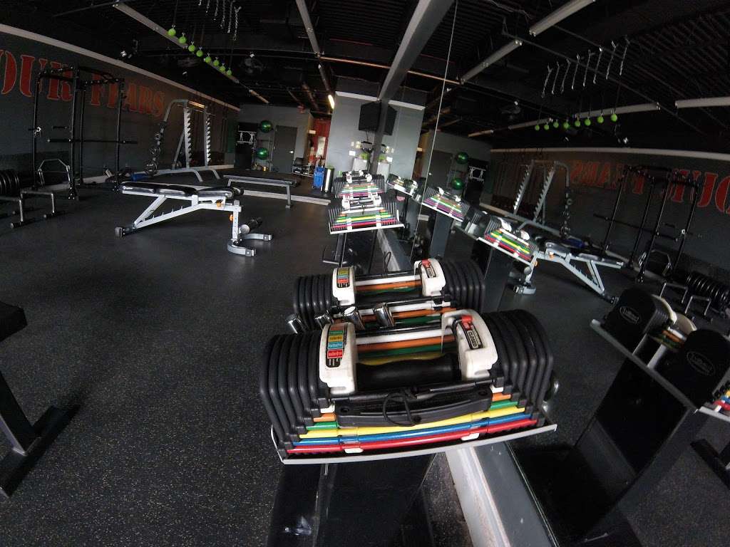 HD Fitness | 1718 Algonquin Rd, Hoffman Estates, IL 60192, USA | Phone: (847) 907-4978