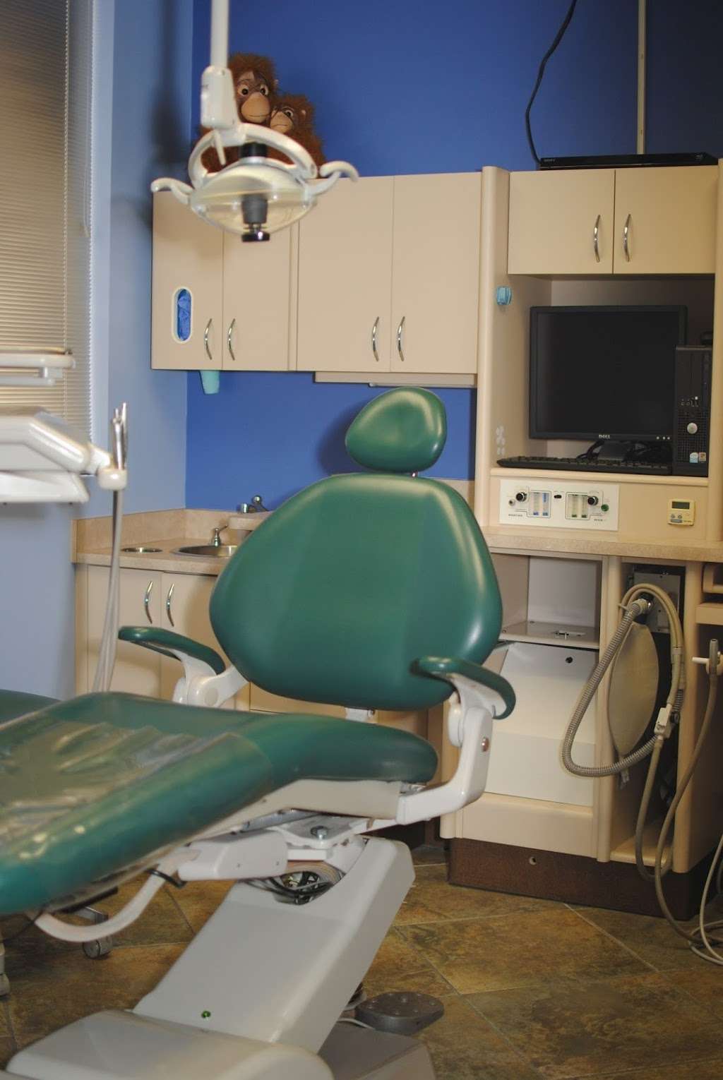 Lake Houston Pediatric Dentistry | 20035 W Lake Houston Pkwy #600, Kingwood, TX 77346, USA | Phone: (281) 852-3777