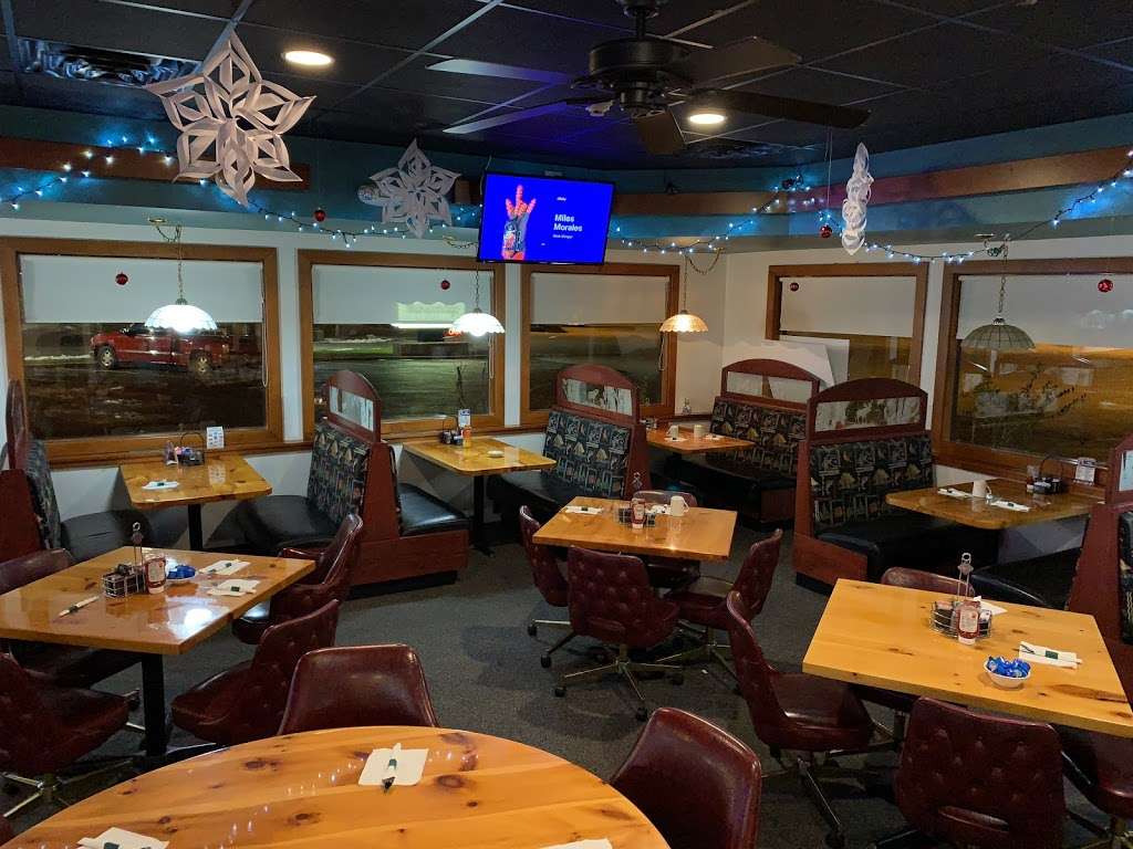 Mukwonago Family Restaurant | 1015 East Veterans Way, Mukwonago, WI 53149, USA | Phone: (262) 378-3791