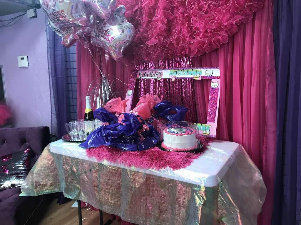 Mimi’s Tots Closet | 8442, 1/2 S Ashland Ave, Chicago, IL 60620, USA | Phone: (773) 701-6976