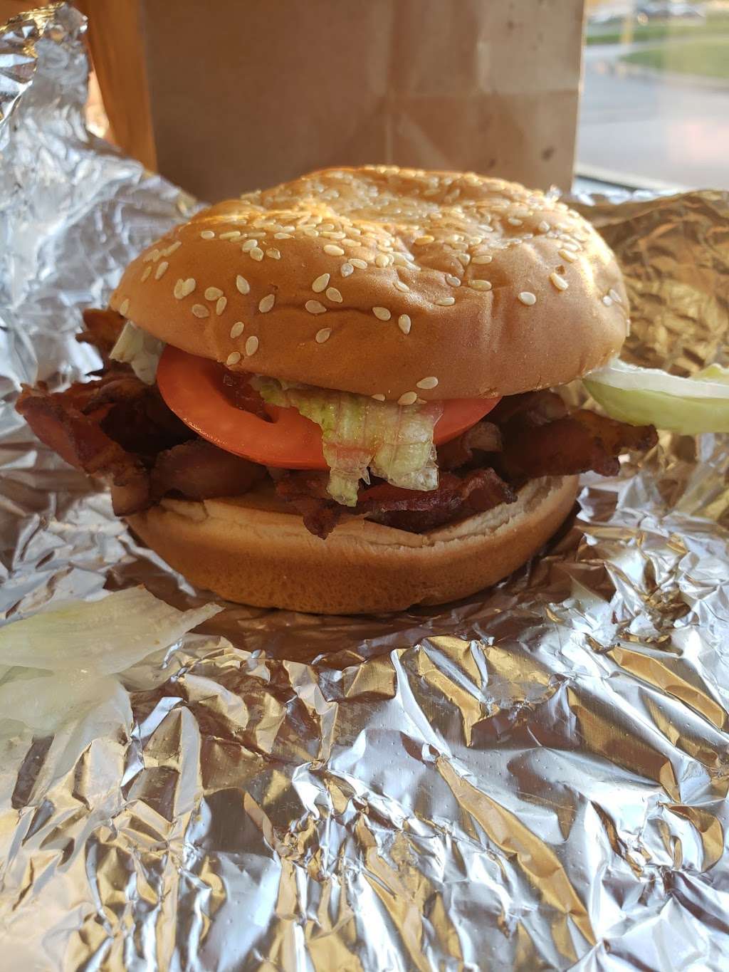 Five Guys | 8952 NW Skyview Ave, Kansas City, MO 64154, USA | Phone: (816) 584-9090