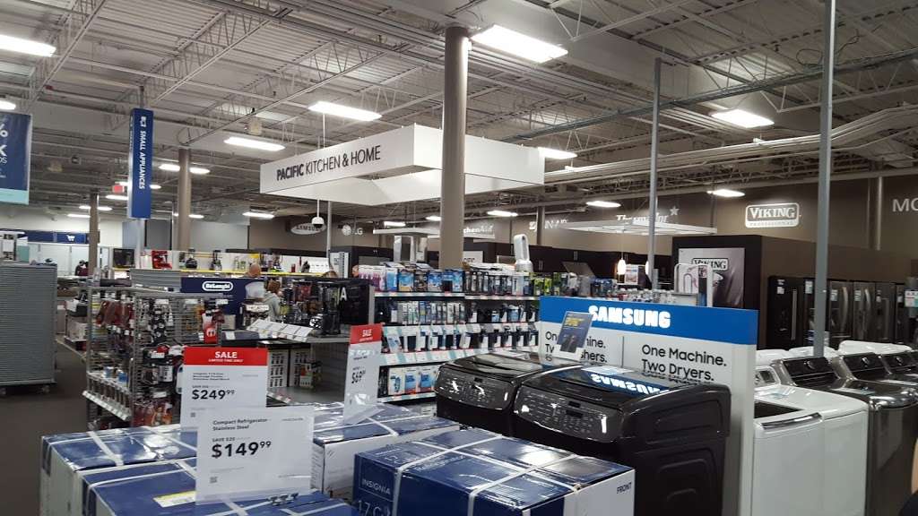 Best Buy | 330 Connecticut Ave Ste 4, Norwalk, CT 06854 | Phone: (203) 857-4543